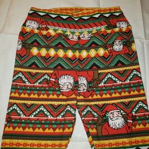 Lularoe Christmas leggings 😍 like new condition